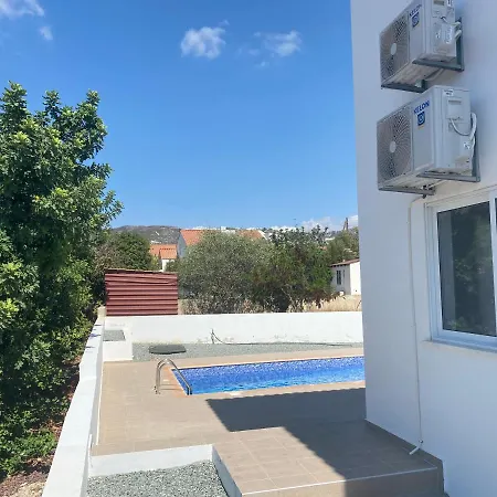 Comfortable And Spacious 3 Bedroom Villa With A Private Pool And A Sea View * Tala